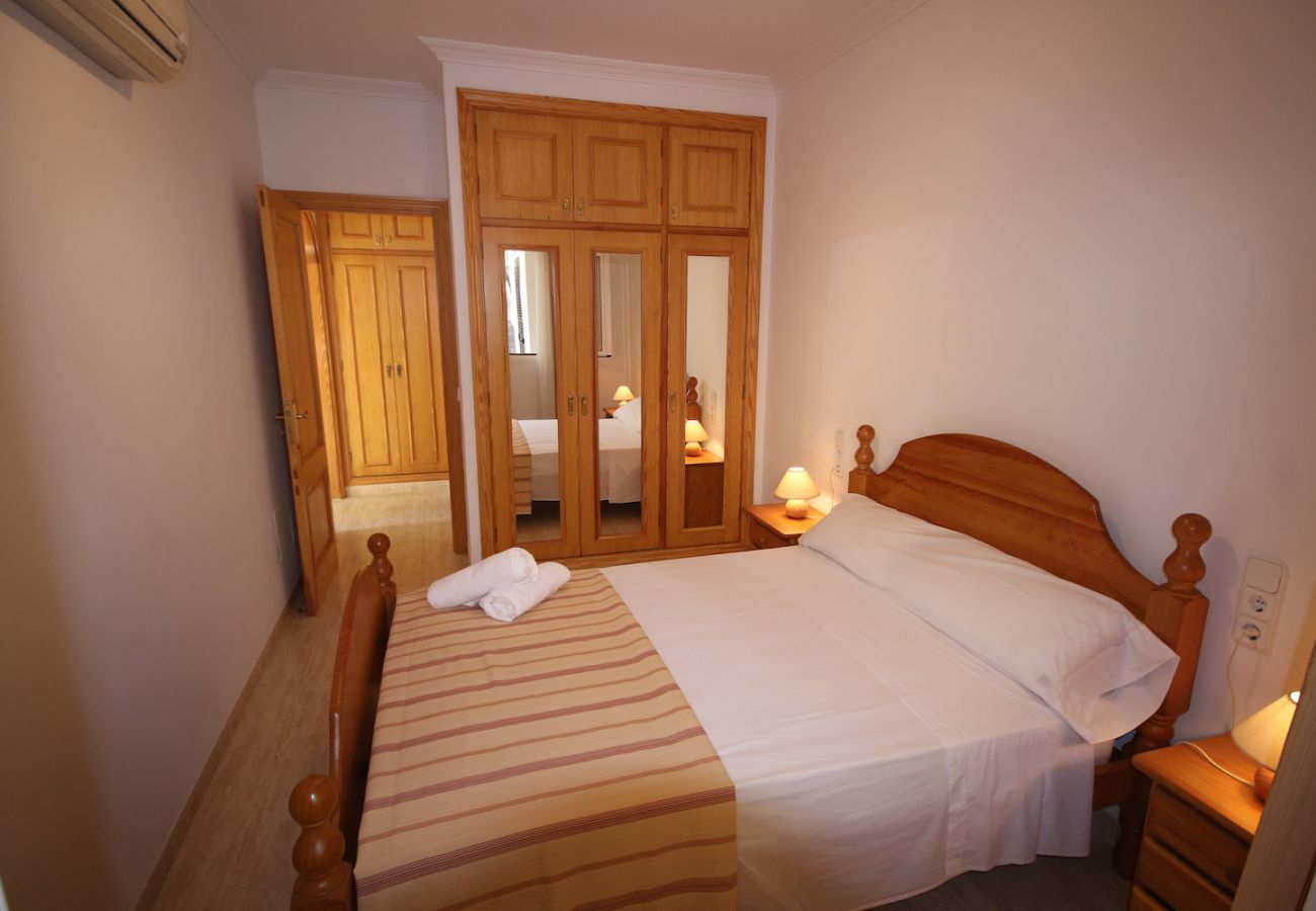 4 chambres, 2 salles de bains, jardin, barbecue, wifi, à seulement 250m de la plage de Platjas de Muro / Port d'Alcudia